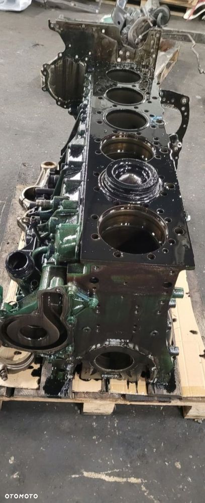 GOŁY BLOK SILNIKA VOLVO FH 4 EURO 6 COMMON RAIL 500KM - 6