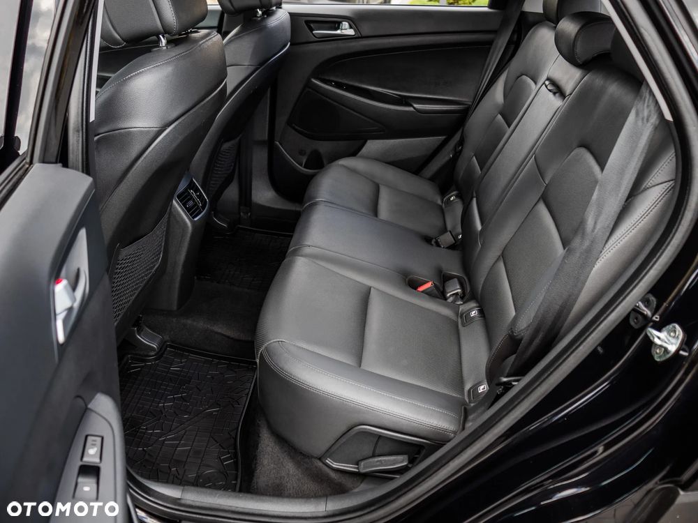 Hyundai Tucson blue 1.6 GDi 2WD Passion - 16