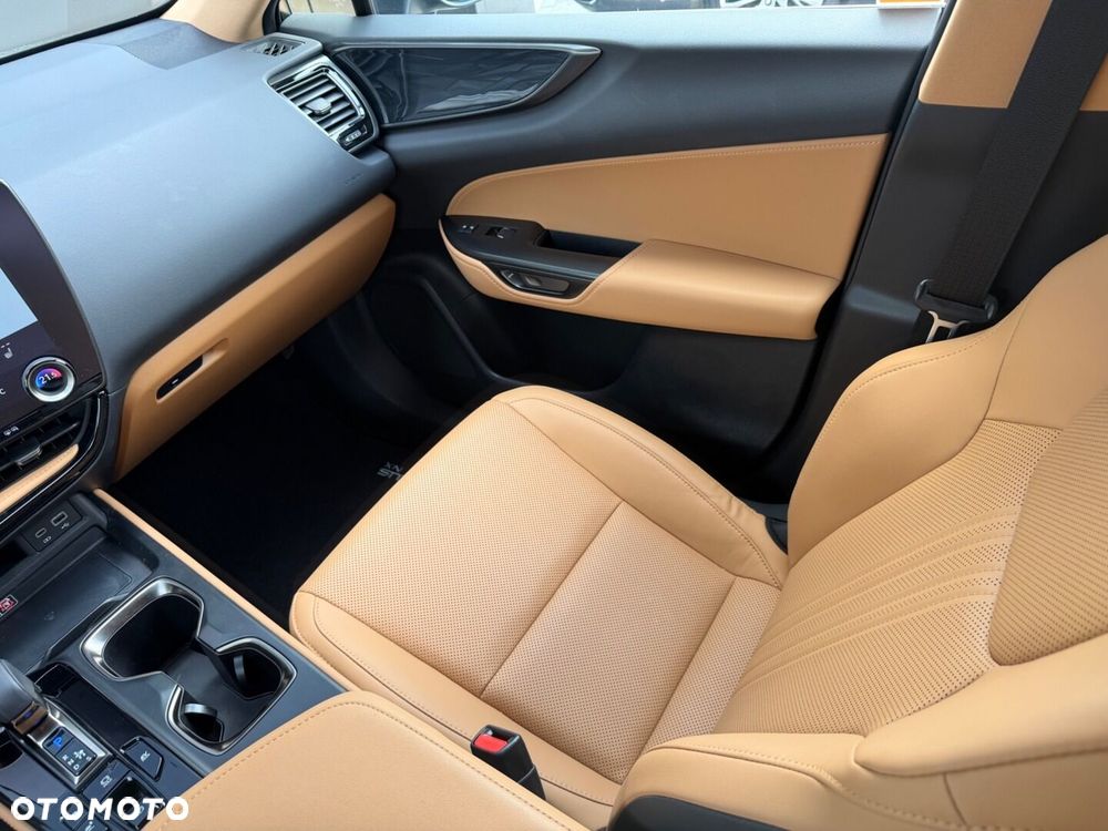 Lexus NX 350h Prestige AWD - 26