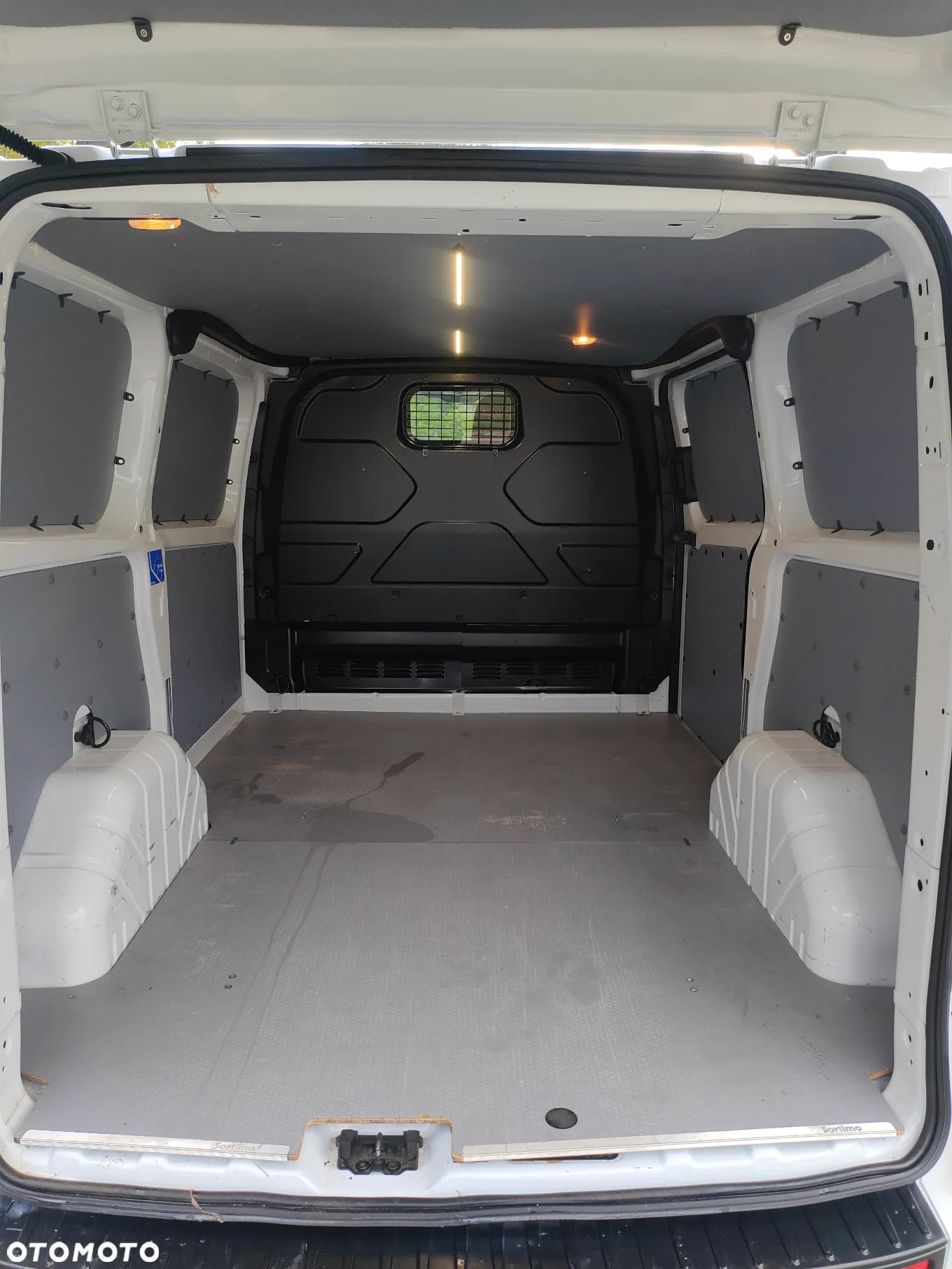 Ford TRANSIT CUSTOM 2019r 2,0 TDCI 130 KM L1H1 EURO 6  LEDY - 22