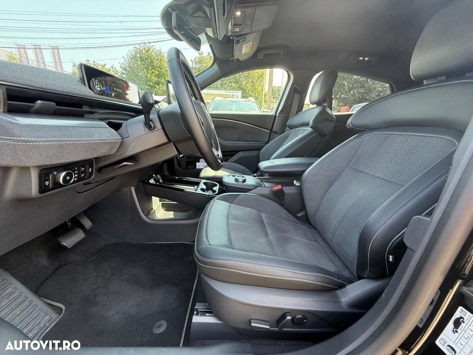 Ford Mustang Mach-E - 20