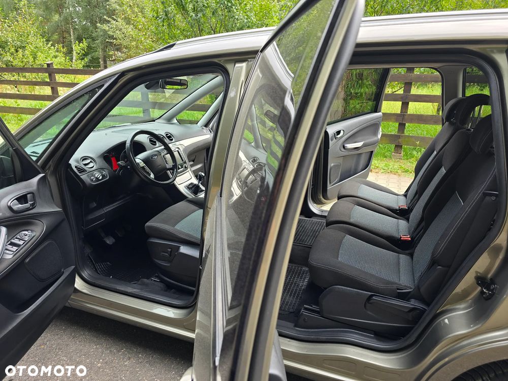 Ford Galaxy 2.0 TDCi Ghia - 18