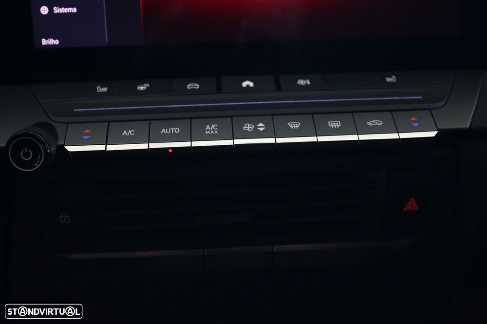 Opel Astra 1.2 T GS Line S/S - 27