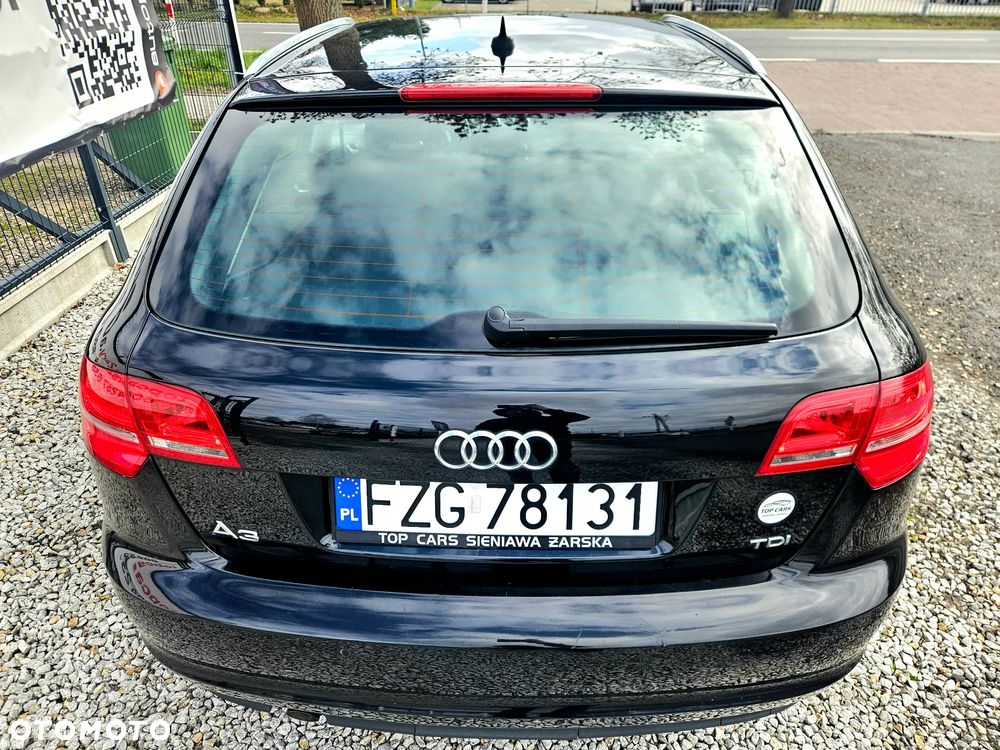 Audi A3 Sportback 1.6 TDI Ambiente - 2