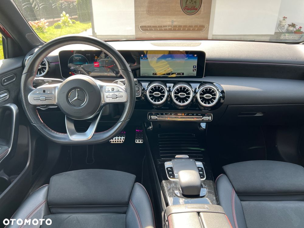 Mercedes-Benz Klasa A 220 4-Matic AMG Line 7G-DCT - 21