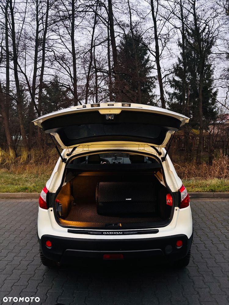 Nissan Qashqai 2.0 dCi DPF I-Way - 15