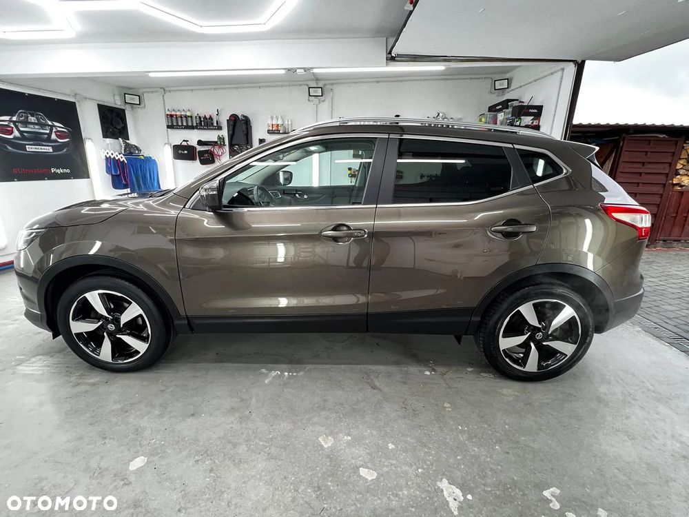 Nissan Qashqai - 2