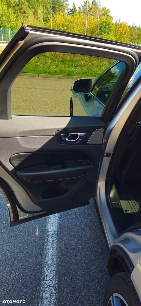 Volvo XC 60 - 24