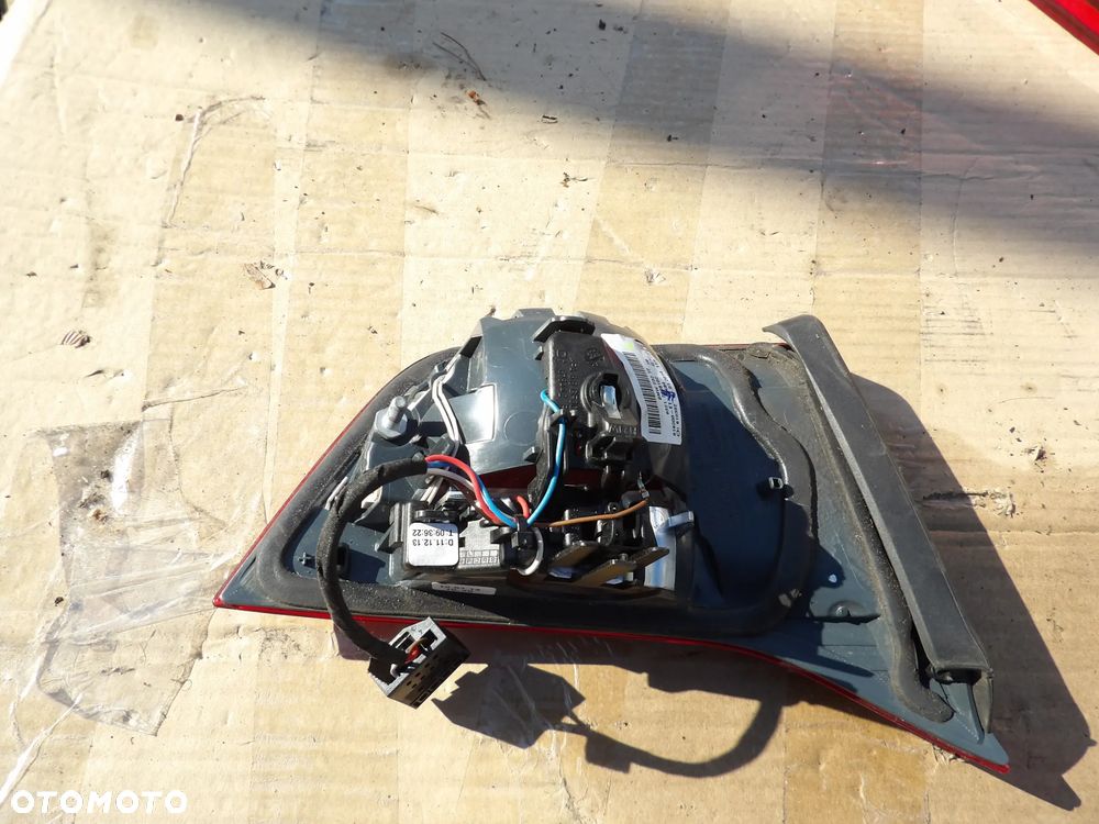 BMW - F32 - PRAWA LAMPA TYLNA - EUROPA - 7296102 - 2