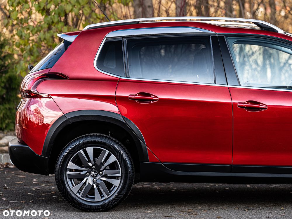 Peugeot 2008 1.6 BlueHDi Allure S&S - 7