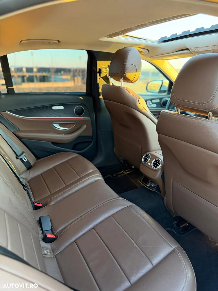 Mercedes-Benz E - 19