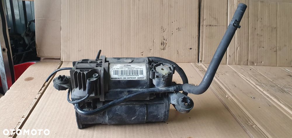 Kompresor zawieszenia sprężarka Audi A8 D3 4E0616005G - 2