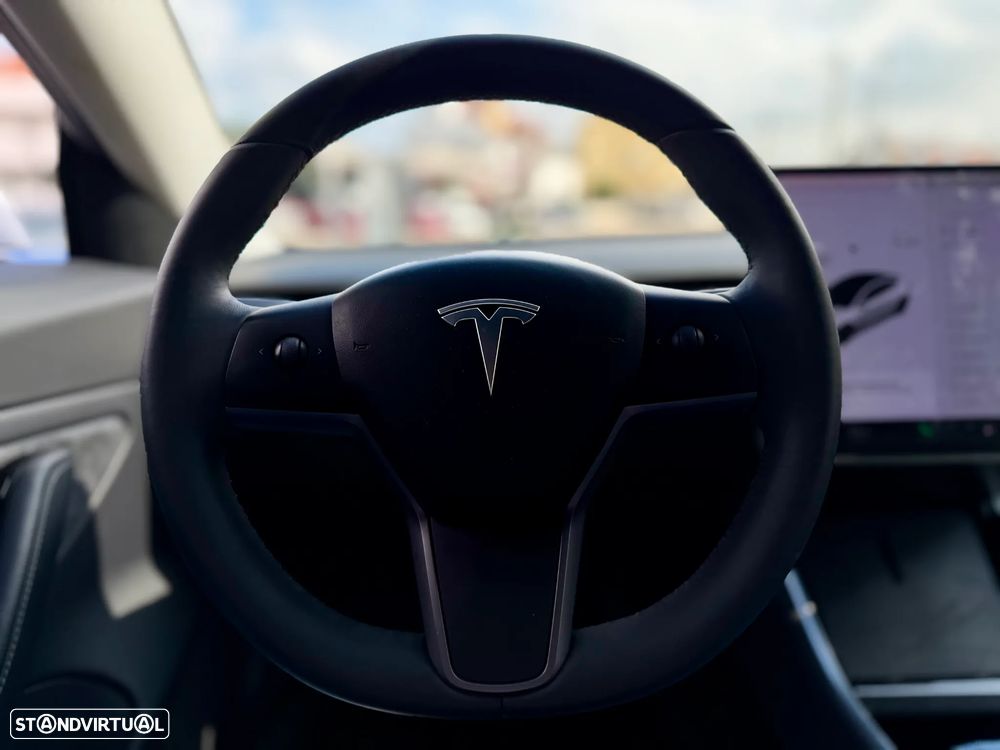Tesla Model 3 Long Range Tração Integral - 21