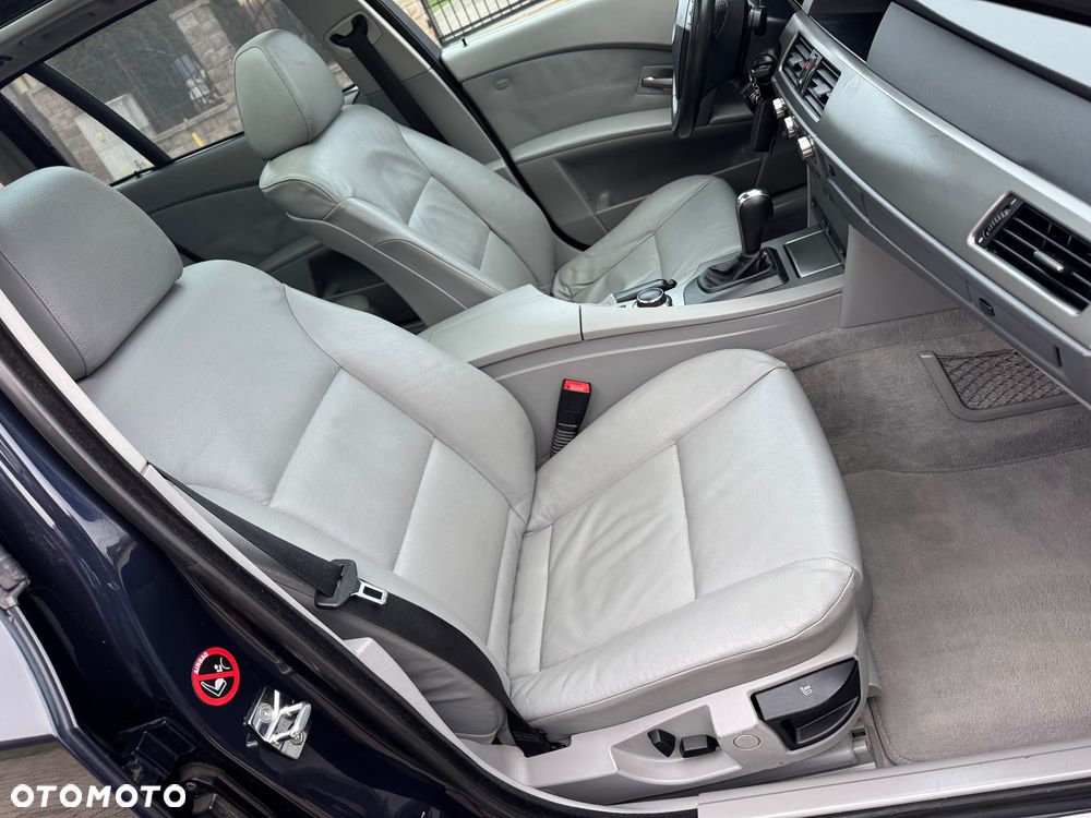 BMW Seria 5 530xd - 28