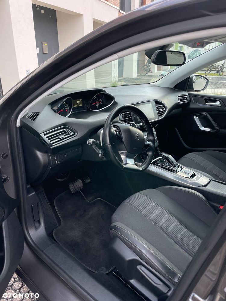 Peugeot 308 1.5 BlueHDi Allure Pack S&S EAT8 - 12