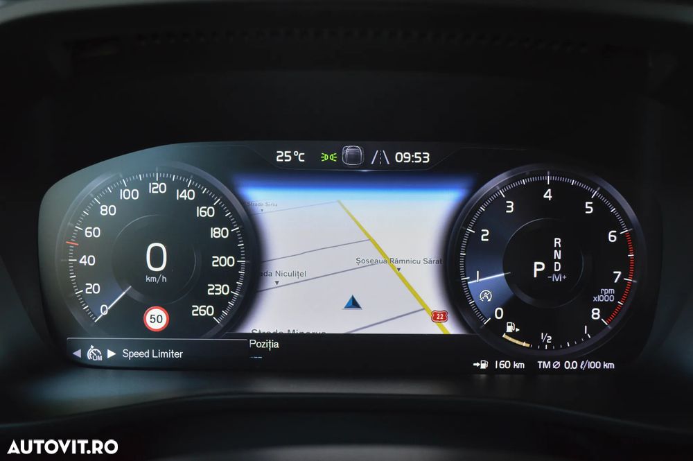 Volvo XC 40 T2 AT8 Momentum - 19