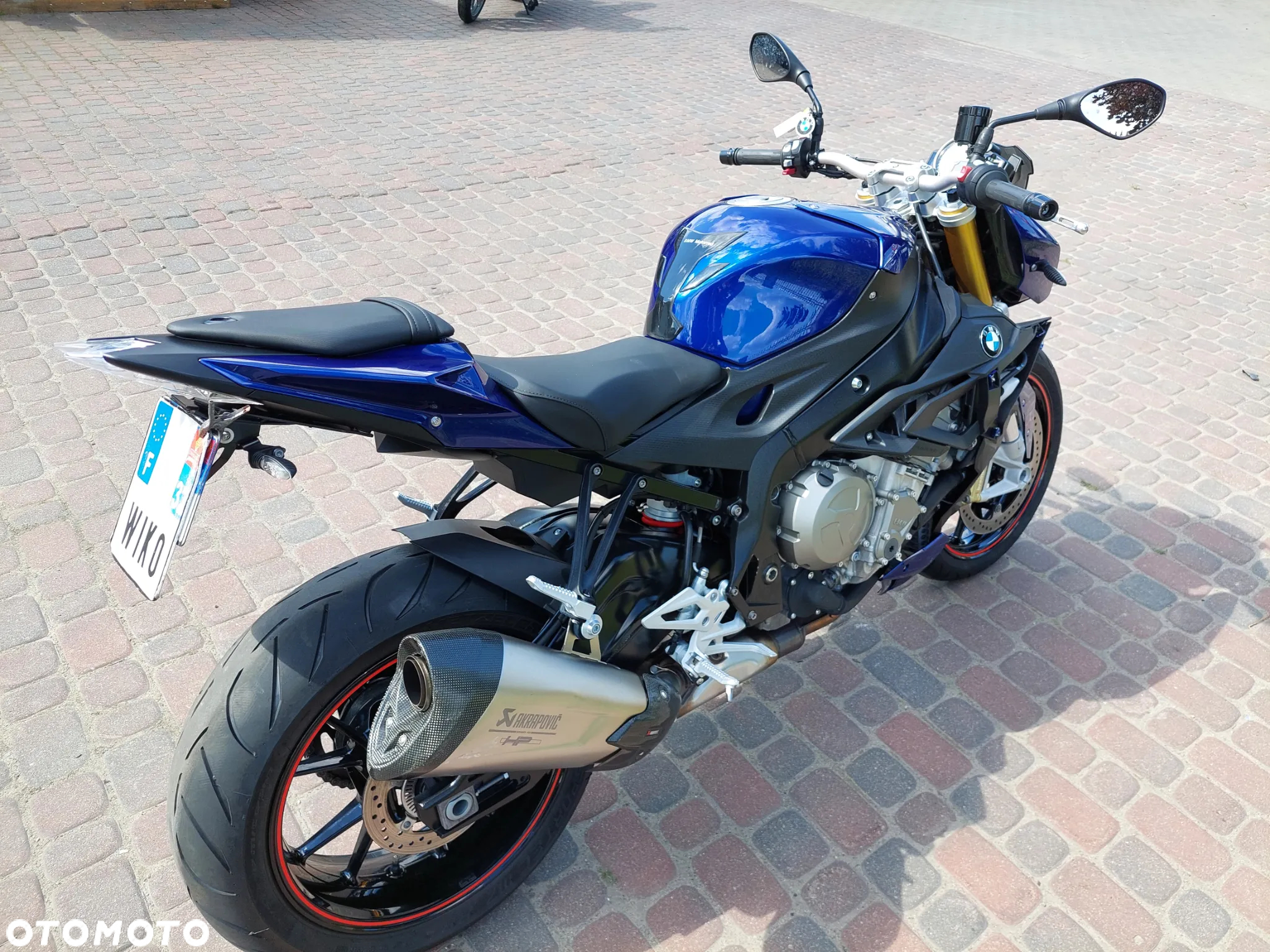 BMW S - 5