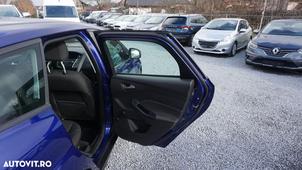 Ford Focus 1.0 EcoBoost Start Stop Trend - 11