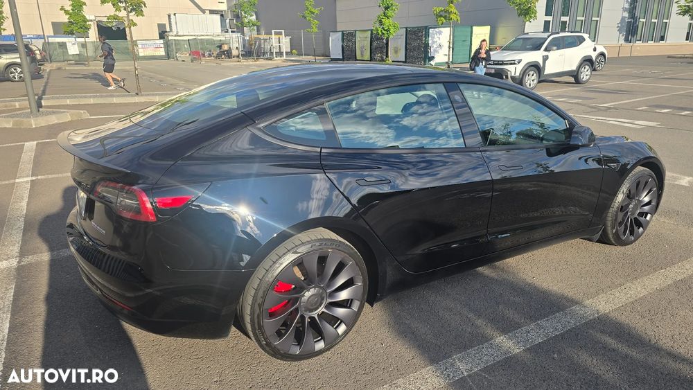 Tesla Model 3 - 6