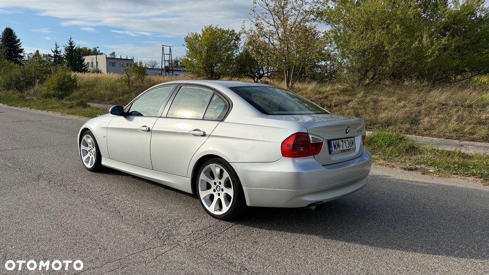 BMW Seria 3 320i - 10
