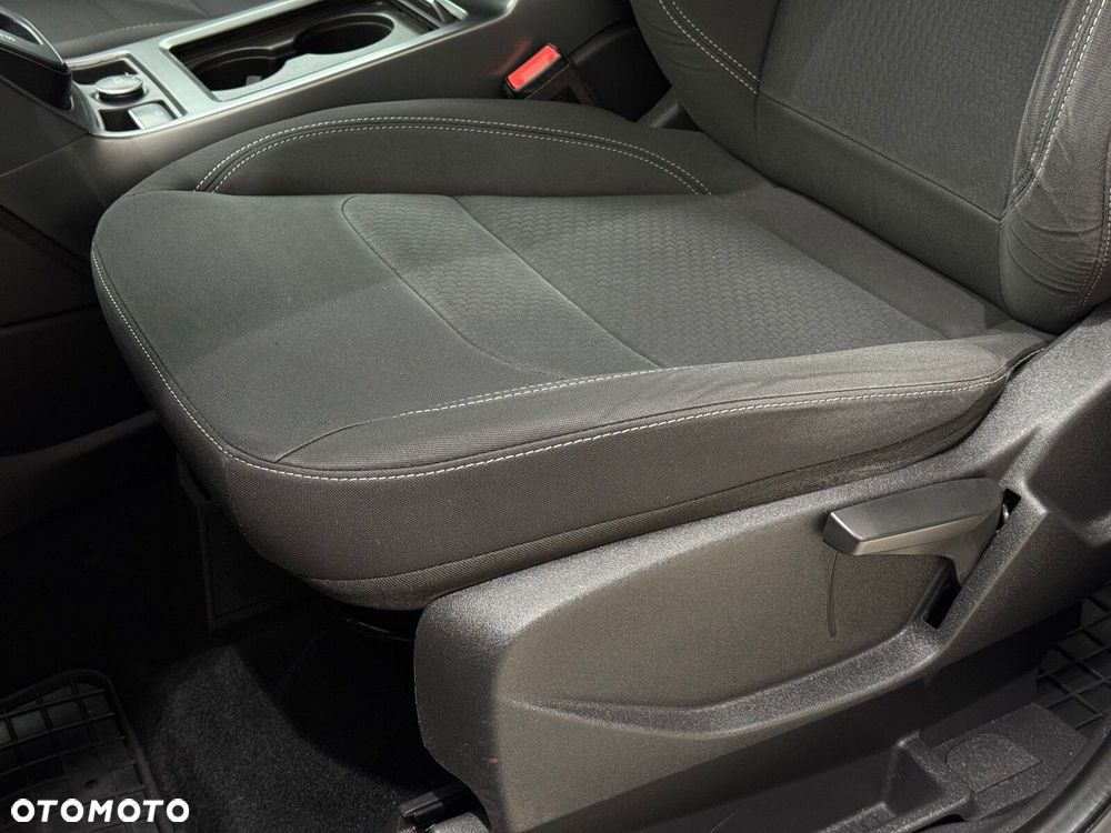 Ford Kuga 2.0 TDCi AWD Titanium - 11