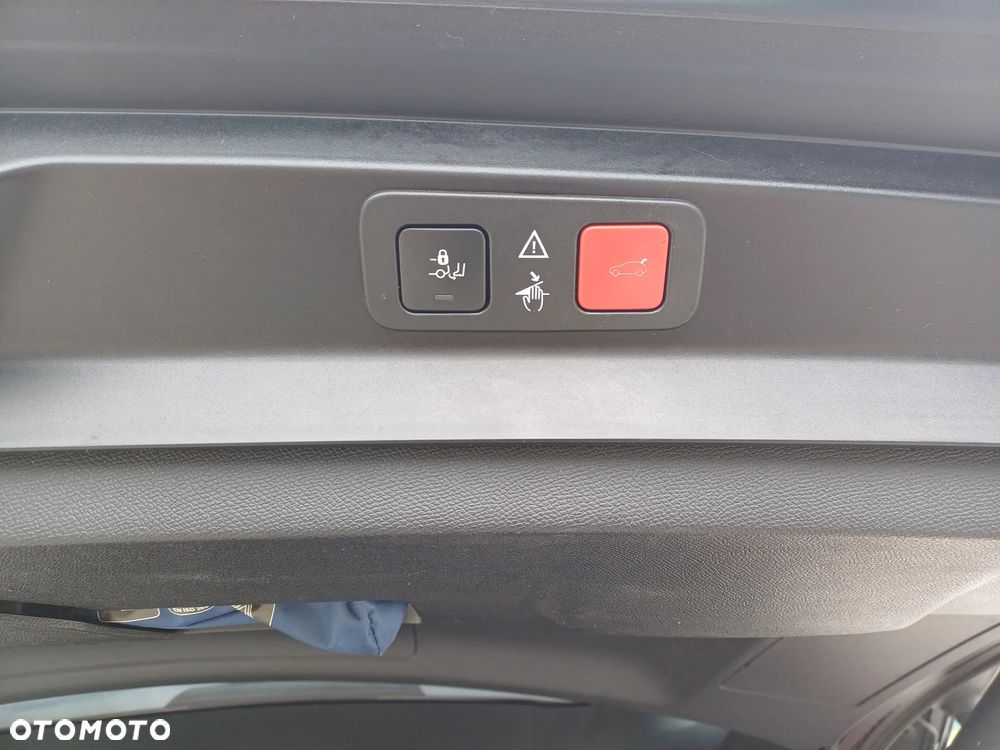 Peugeot 5008 BlueHDi 130 EAT8 GT - 14