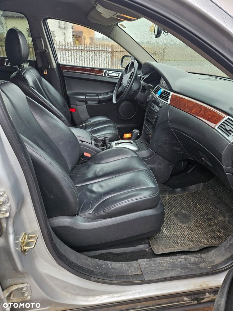 Chrysler Pacifica - 14