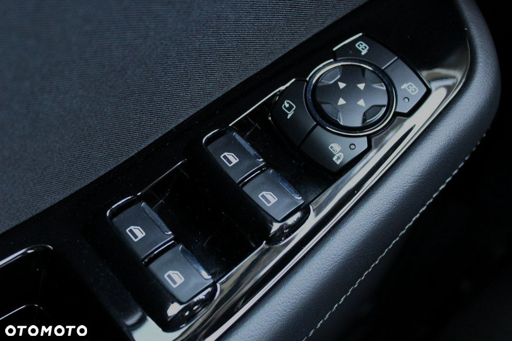 Ford S-Max 2.5 Hybrid Titanium CVT - 33