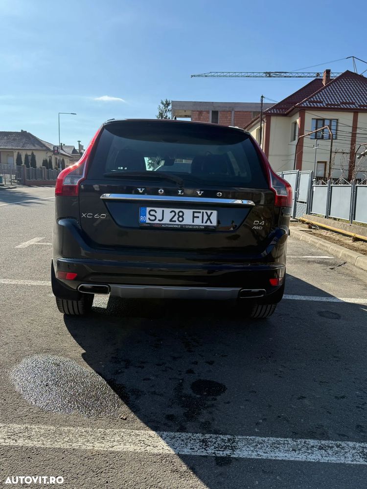 Volvo XC 60 D4 AWD Geartronic Summum - 3