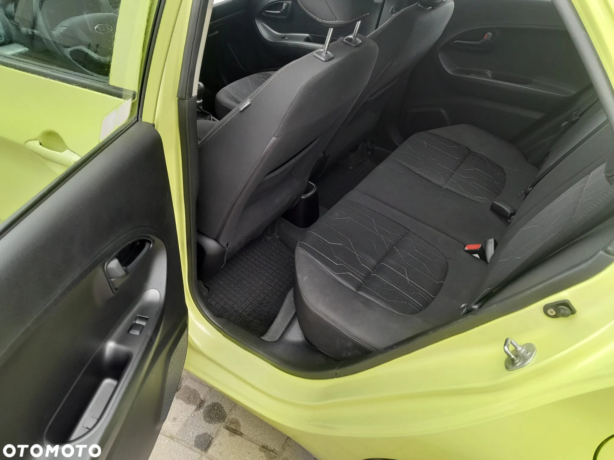 Kia Picanto 1.2 L - 11