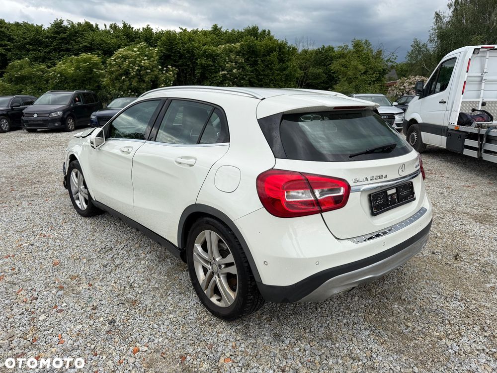 Mercedes-Benz GLA - 3