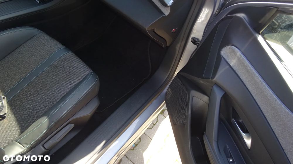 Peugeot 308 1.6 Hybrid PHEV Allure E-DCS7 - 27