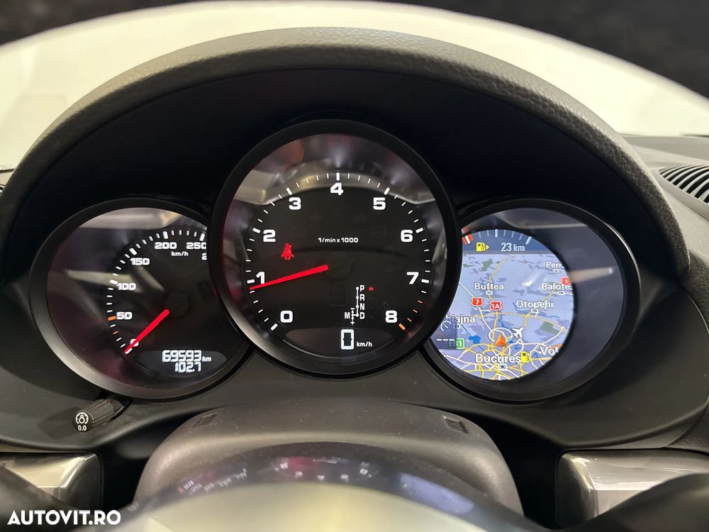 Porsche Boxster - 11