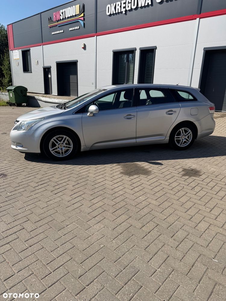 Toyota Avensis 2.0 D-4D Edition - 4