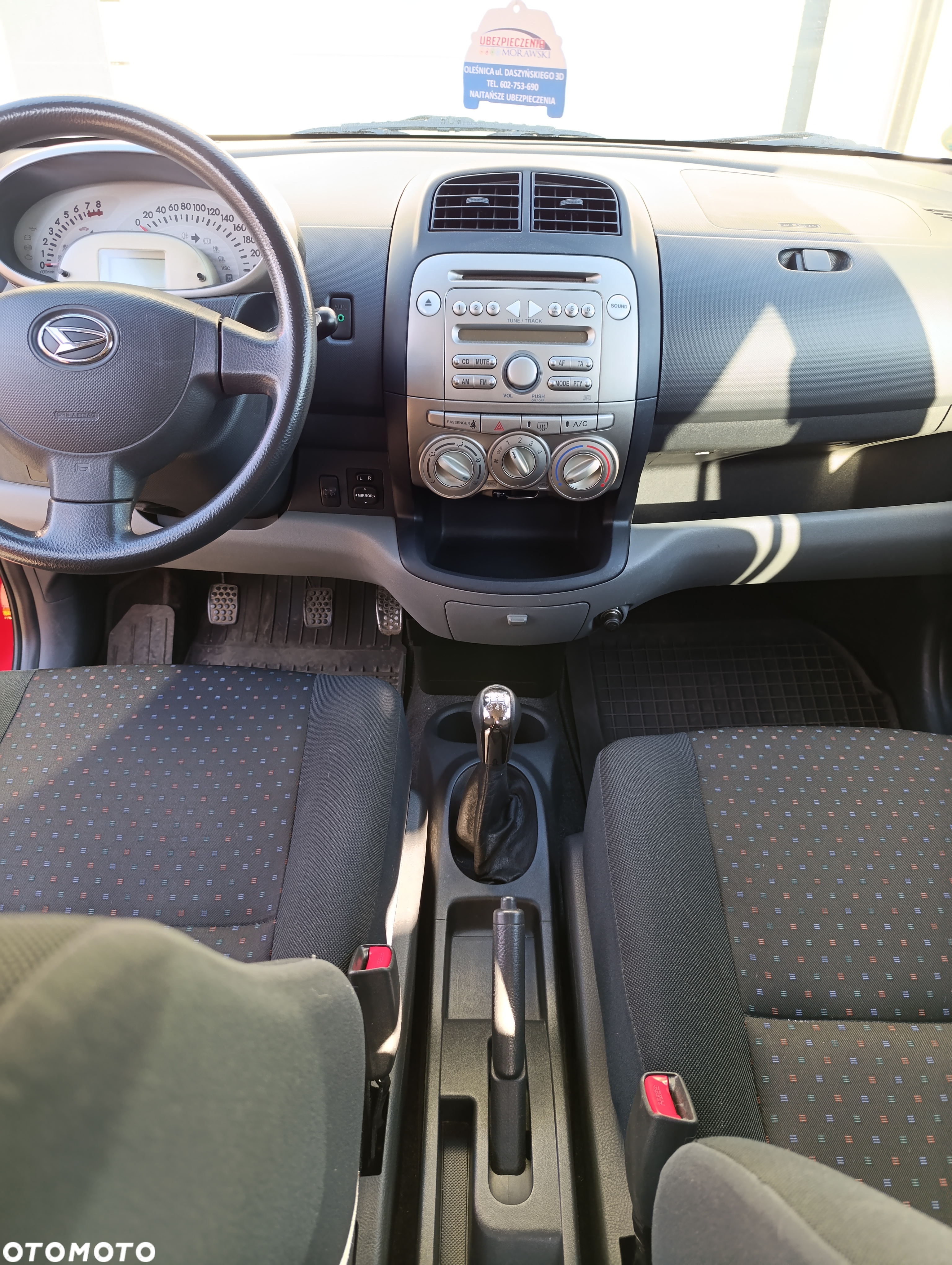 Daihatsu Sirion 1.0 - 8