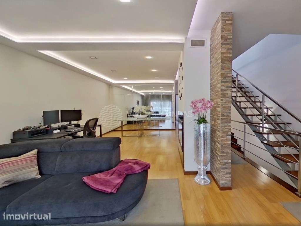 Moradia T3 com Terraço de 34 m² e Garagem - Carvalhosa, Paços de Fe... - Grande imagem: 5/35