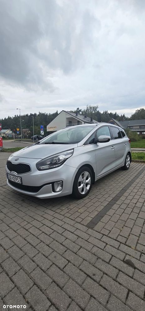 Kia Carens 1.7 CRDi L - 2