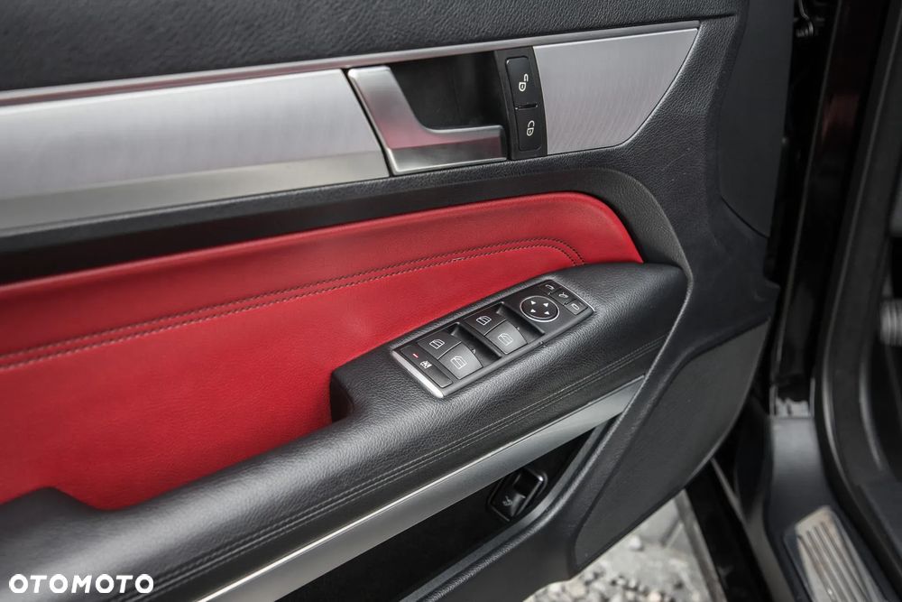 Mercedes-Benz Klasa E - 29