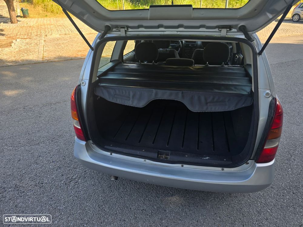 Opel Astra Caravan 2.0 DTi Club - 11