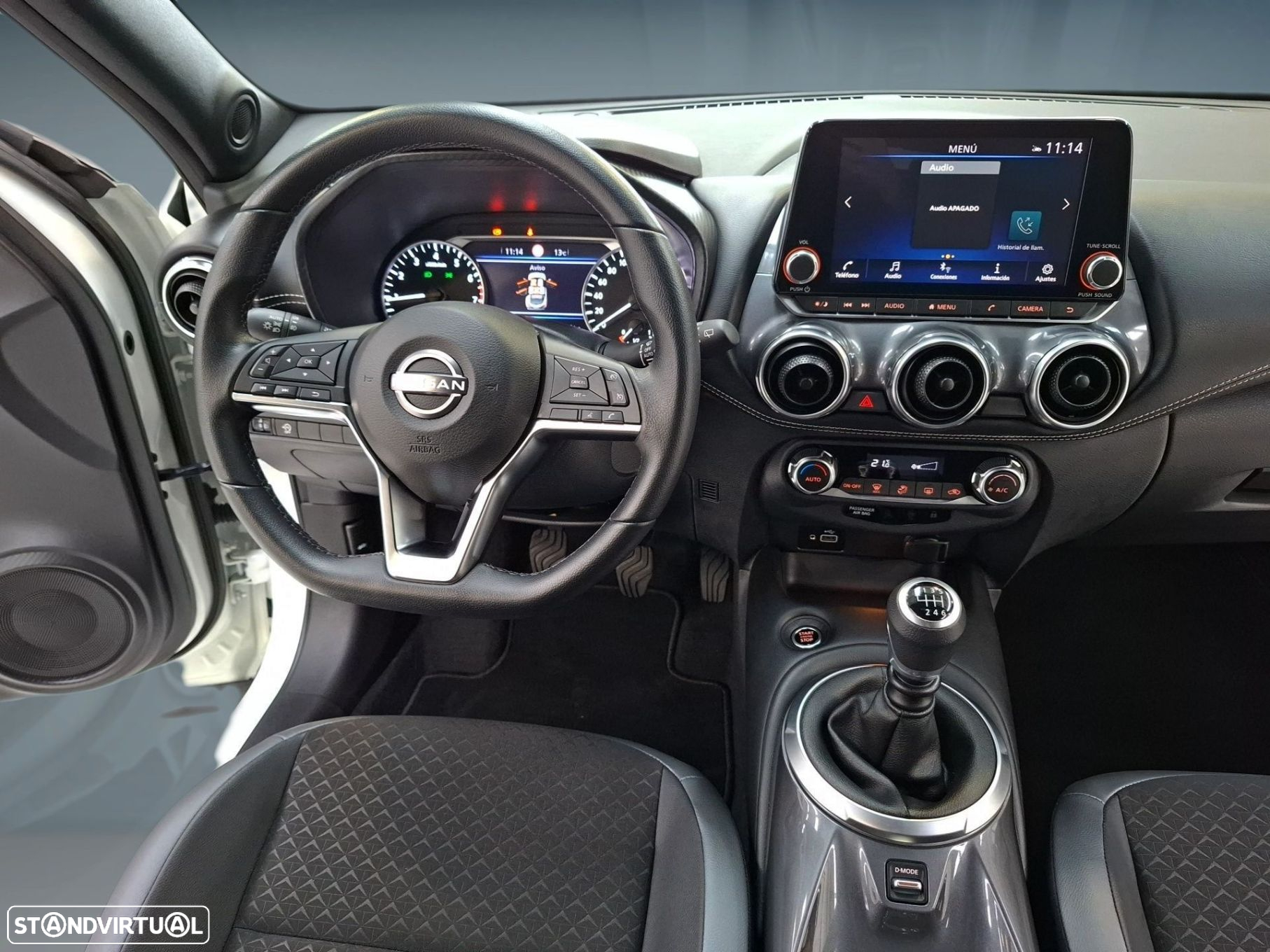 Nissan Juke 1.0 DIG-T N-Connecta - 16