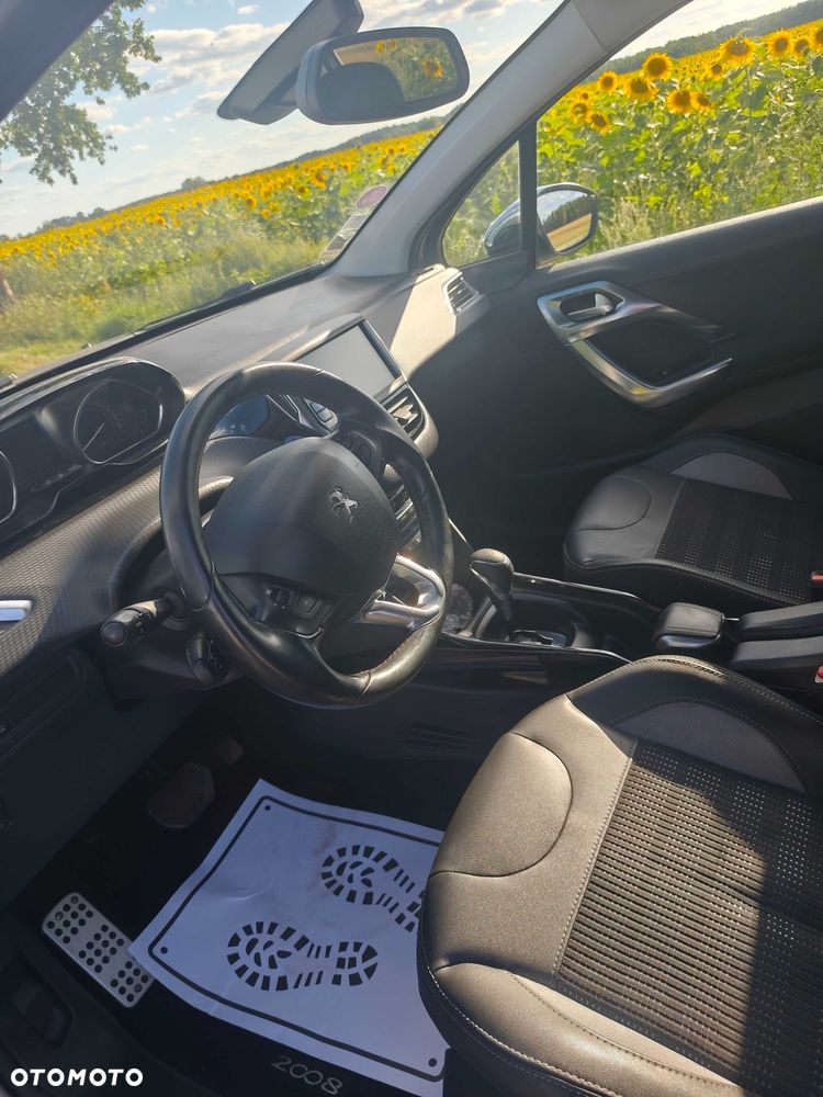 Peugeot 2008 - 5