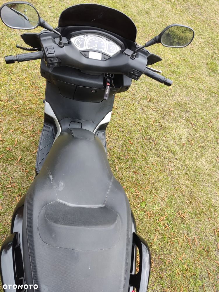 Yamaha X-max - 7
