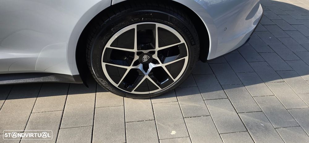 Porsche Taycan Bateria Performance Plus - 10