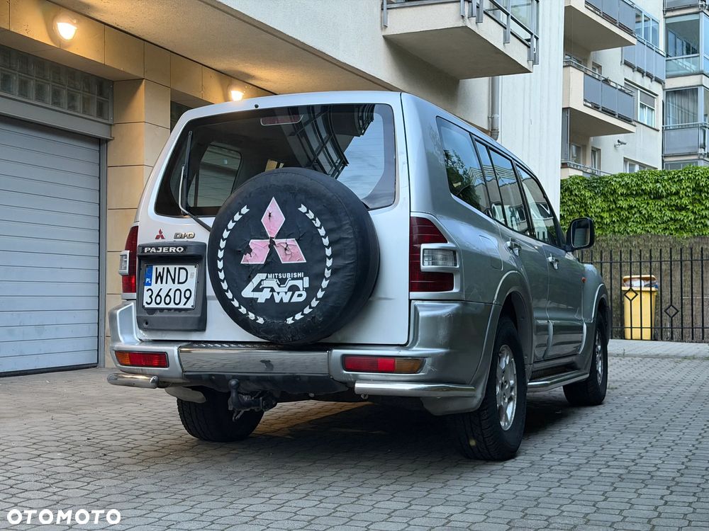 Mitsubishi Pajero - 5