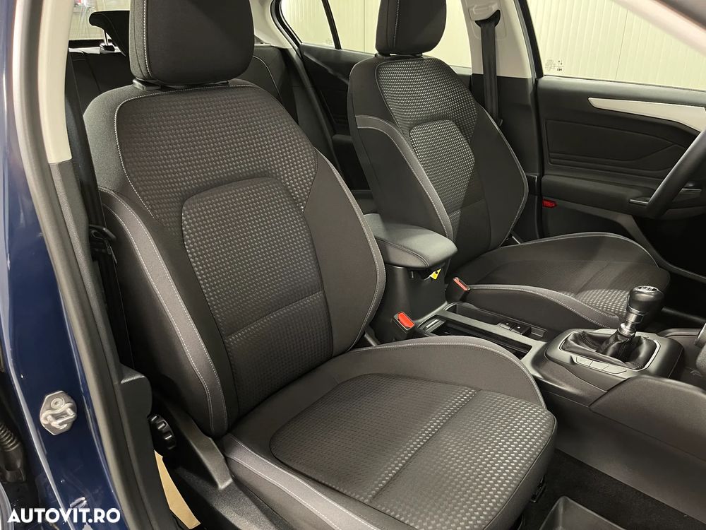 Ford Focus 1.5 EcoBlue Connected - 9