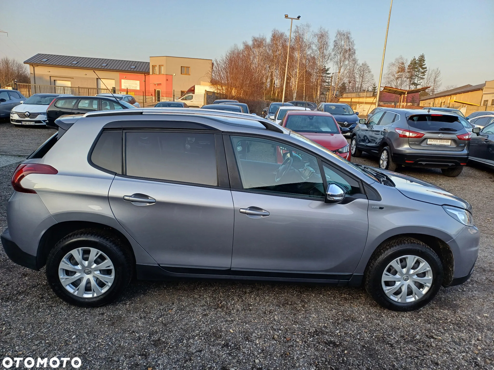 Peugeot 2008 1.2 Pure Tech Style - 7