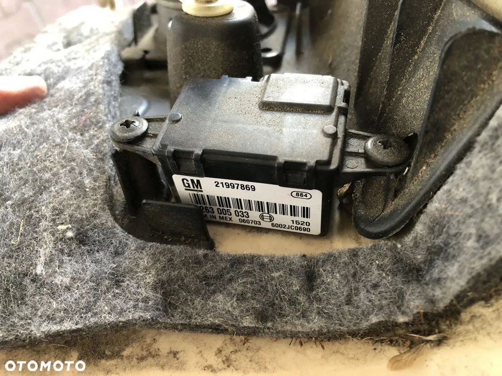 CADILLAC ESCALADE III 6,2 V8 2006-2014 OSŁONA ZAŚLEPKA PLASTIK TAPICERKA SŁUPKA - 5