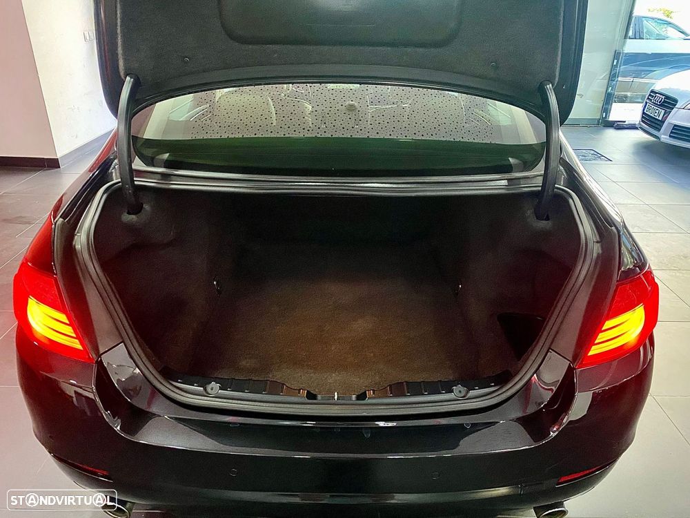 BMW 535 d Auto - 32