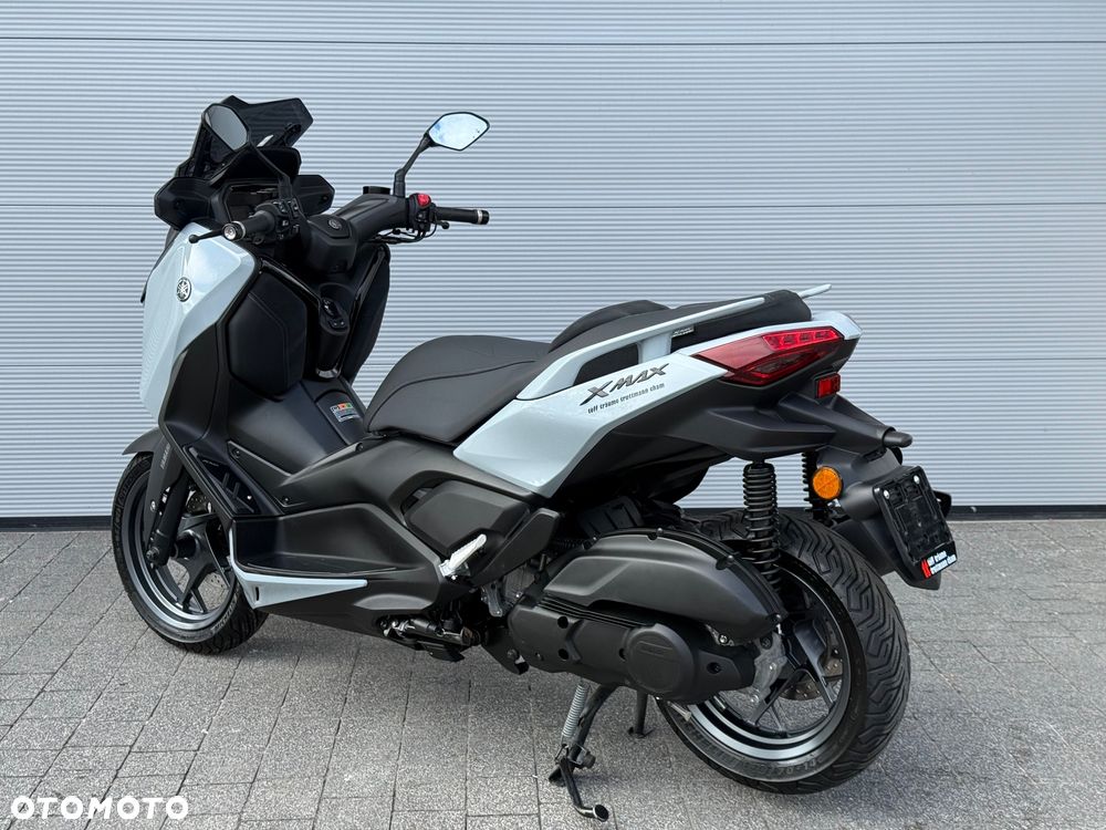 Yamaha X-max - 35