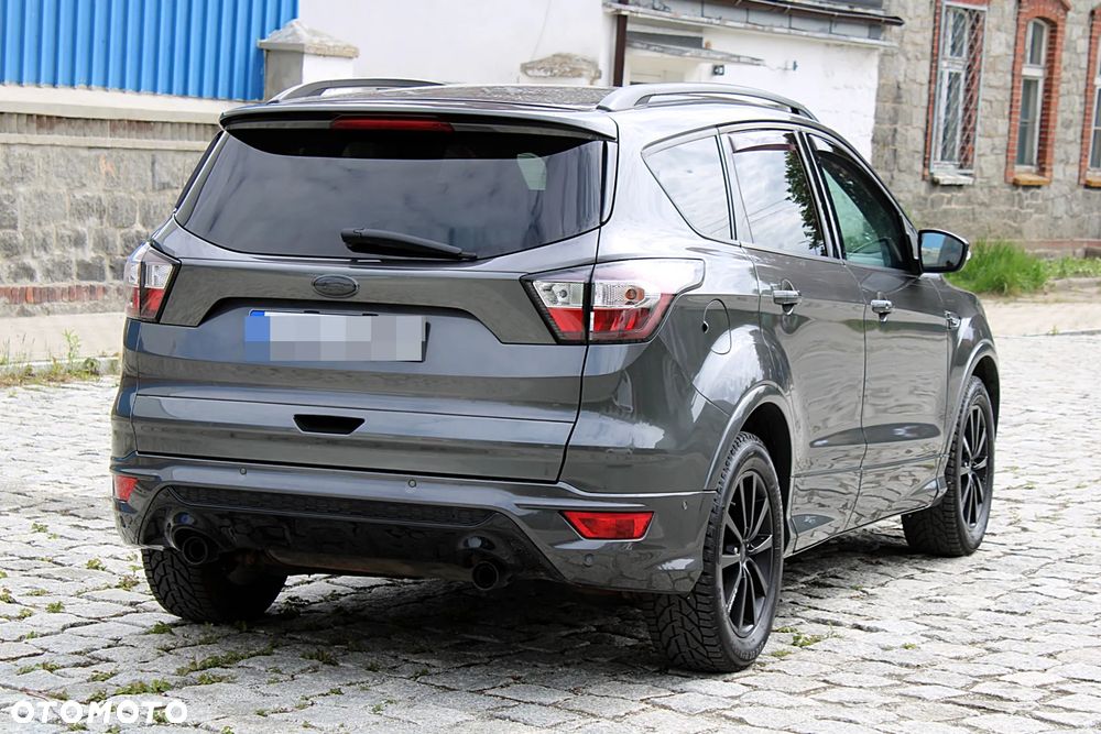 Ford Kuga - 10